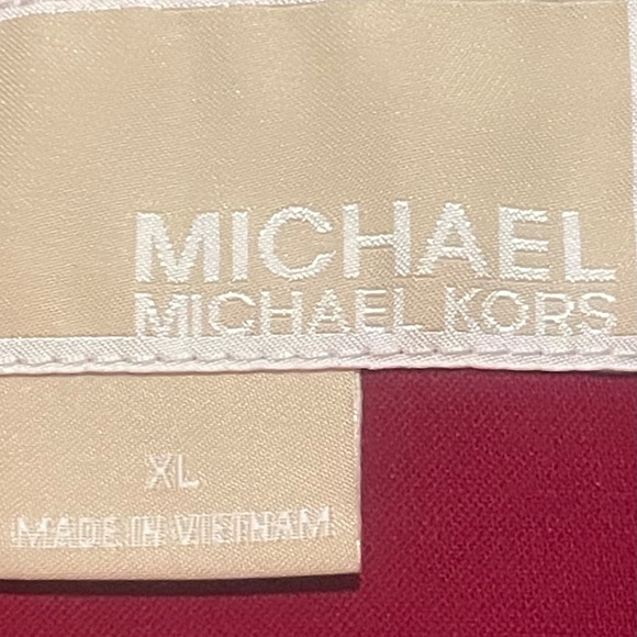 Michael Kors Red belted trench coat- XL - Picture 2 of 6